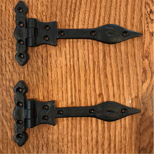 (4 Pack) - 6" Arrow Strap Hinge - Classic Olde World Style Hinge. Black Wrought Iron Finish- RVE-103-6